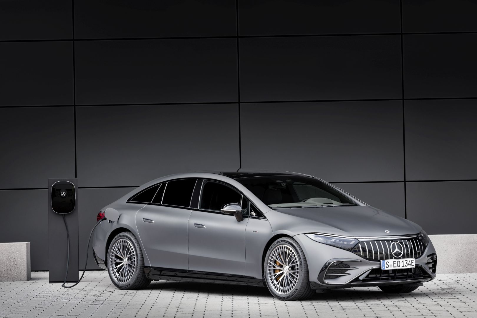 Mercedes-Amg Eqs photo 18