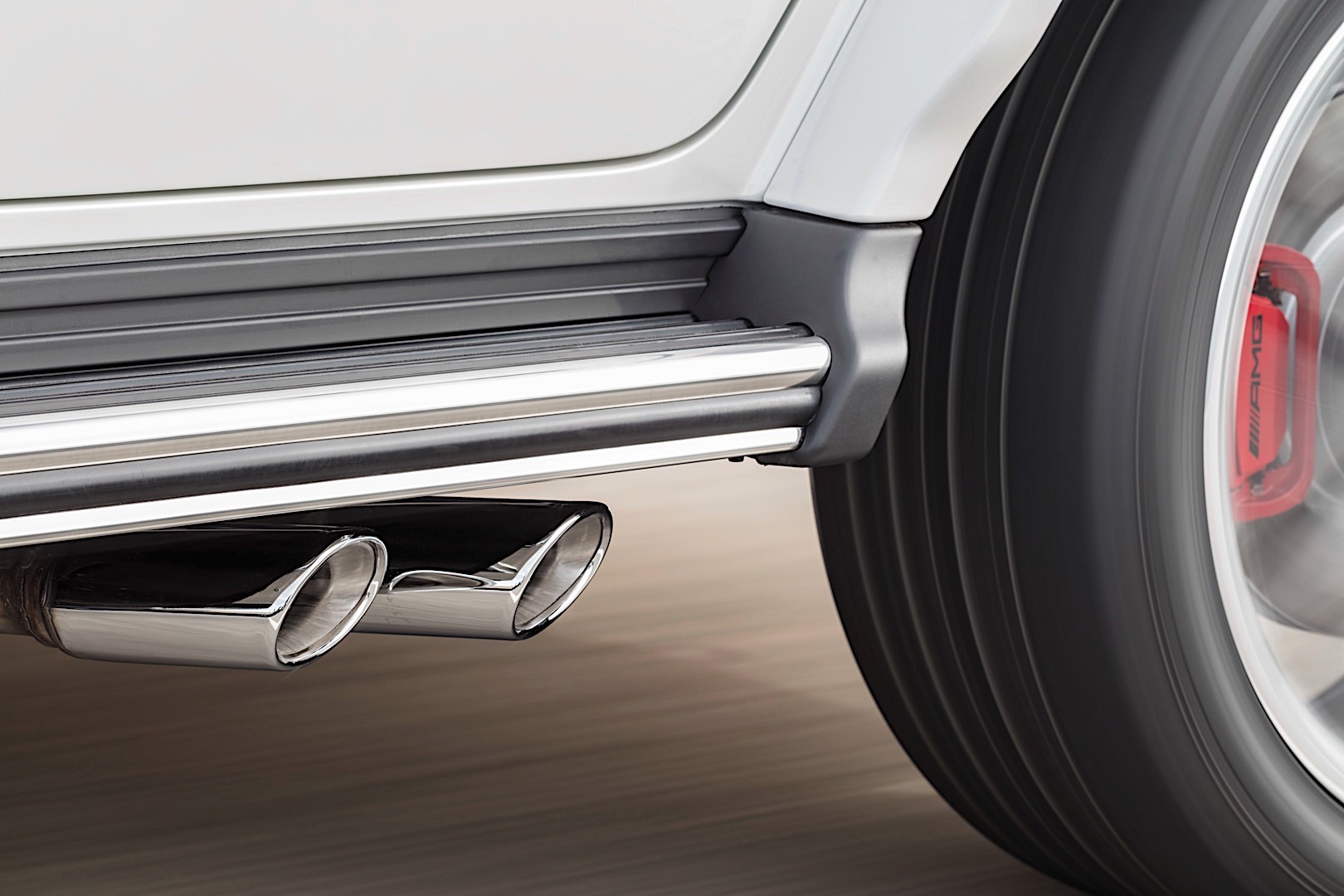 Mercedes-Amg G 63 photo 14