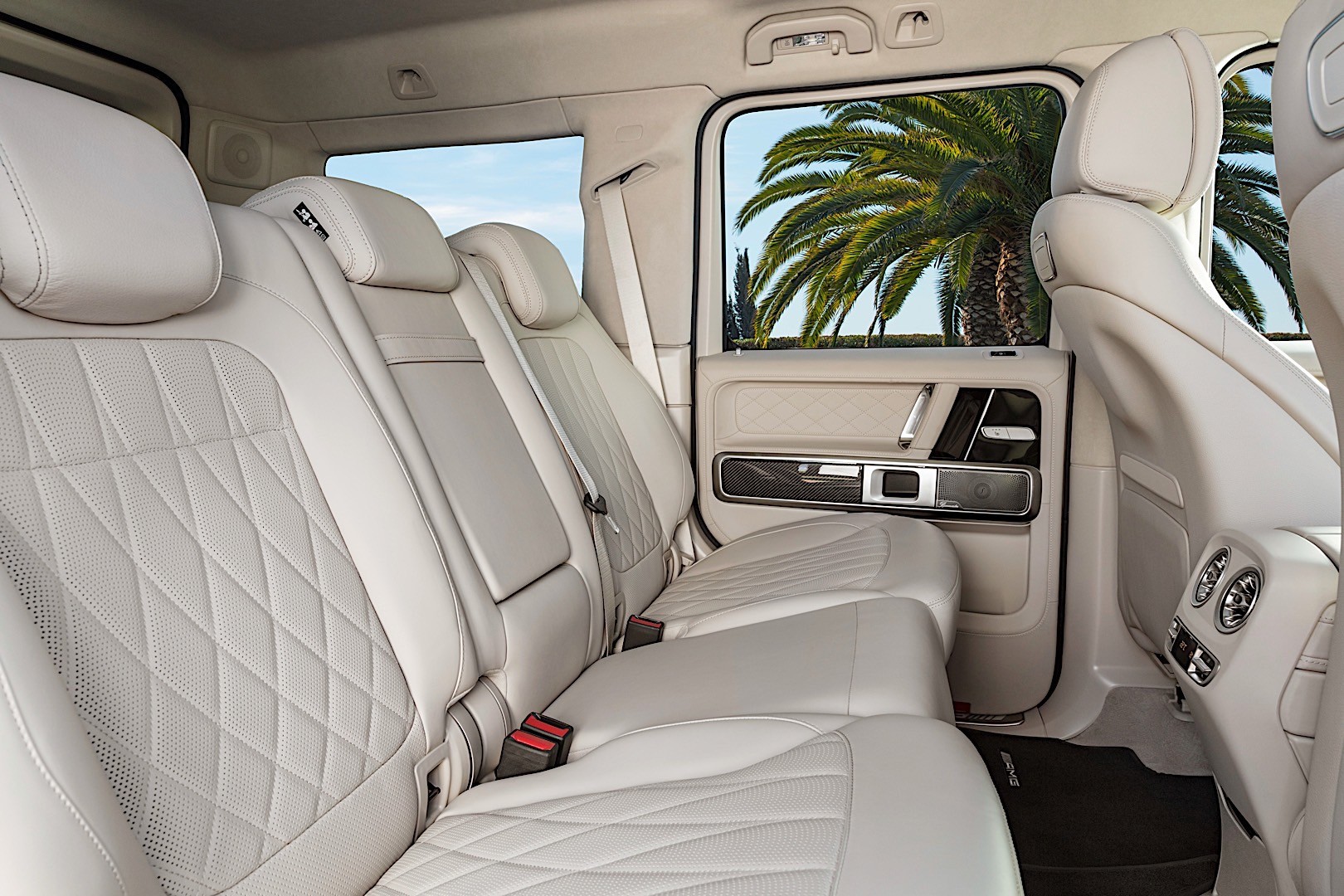 Mercedes-Amg G 63 photo 38