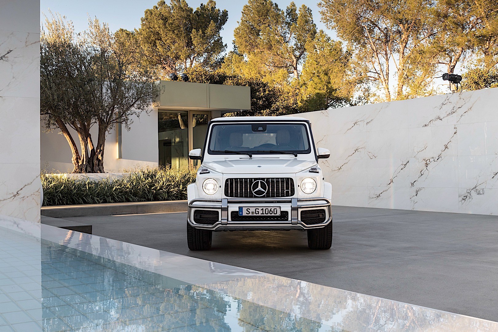 Mercedes-Amg G 63 photo 22