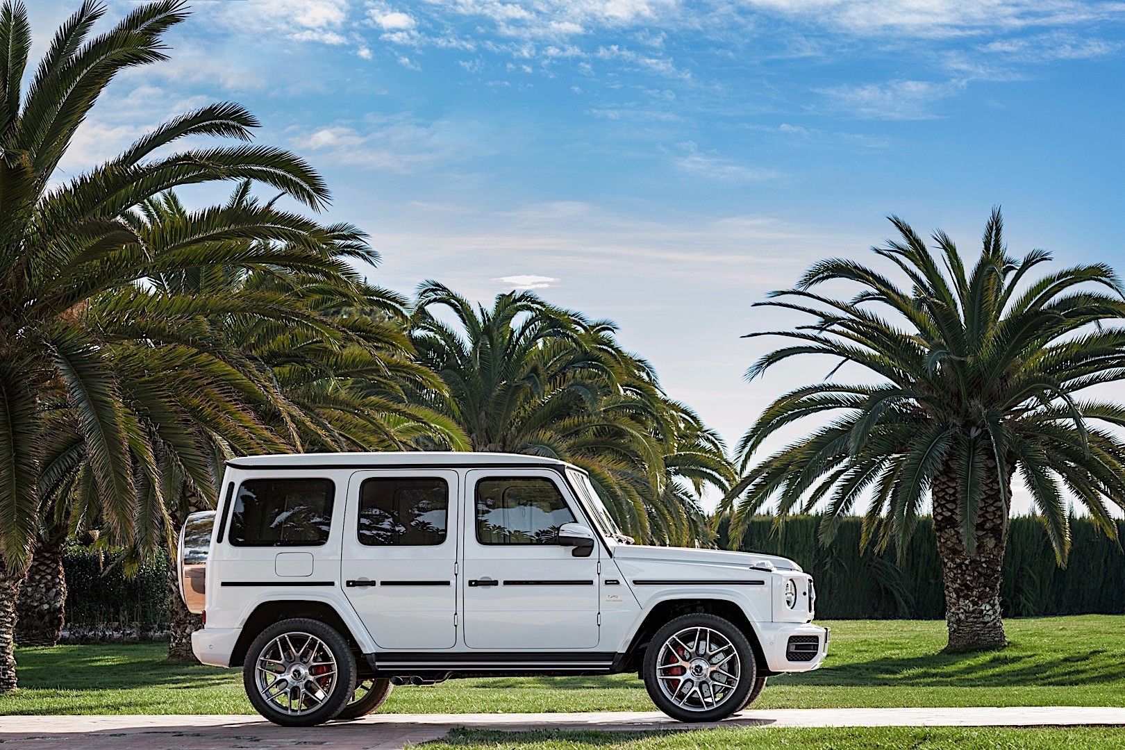 Mercedes-Amg G 63 photo 23
