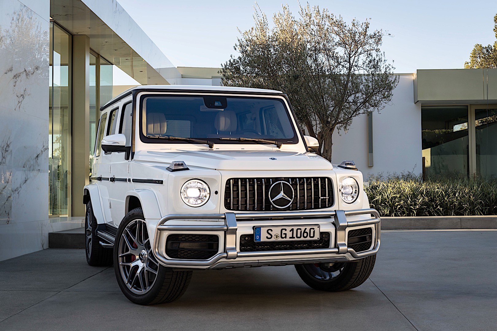 Mercedes-Amg G 63 photo 6