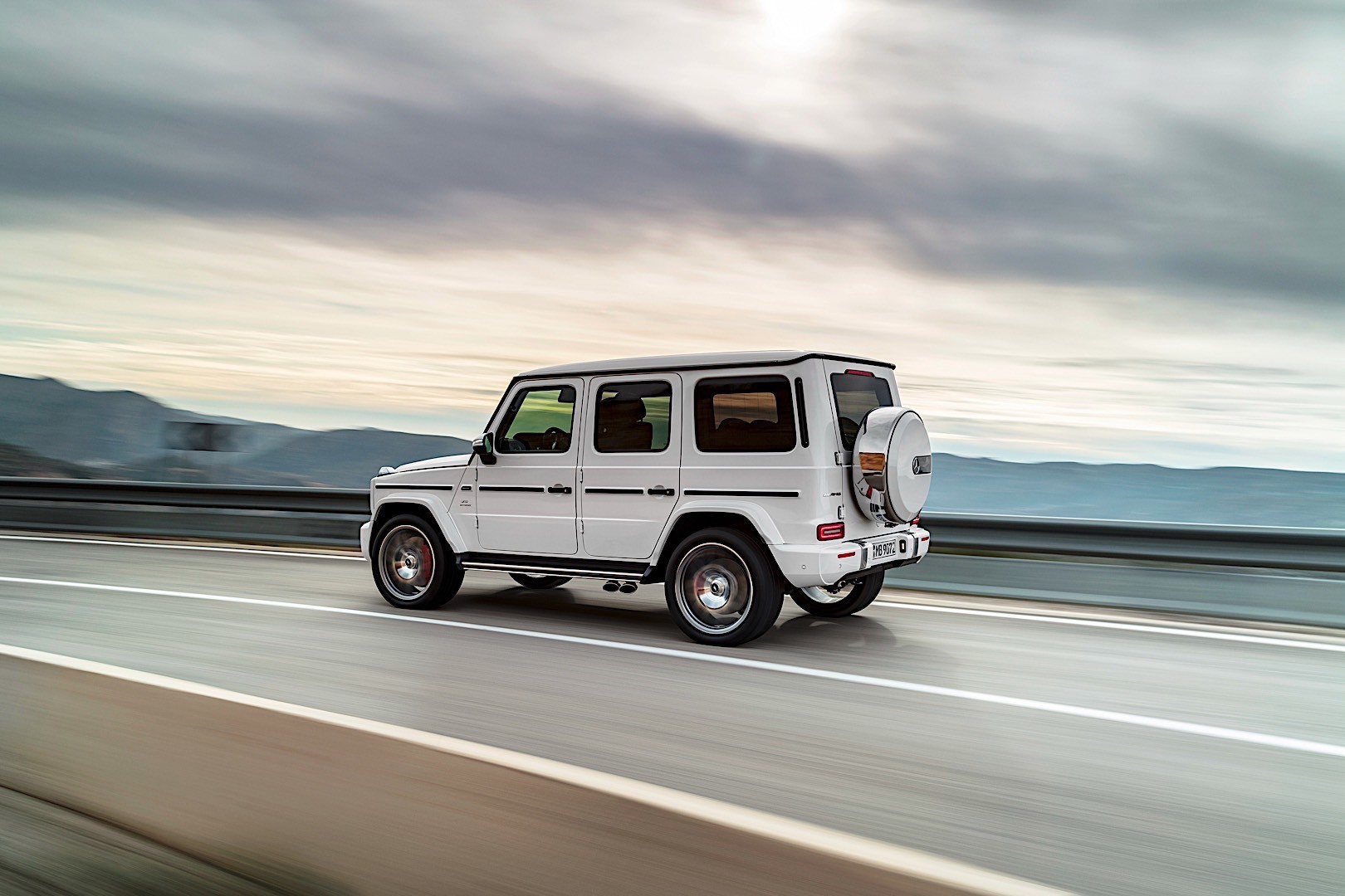 Mercedes-Amg G 63 photo 7