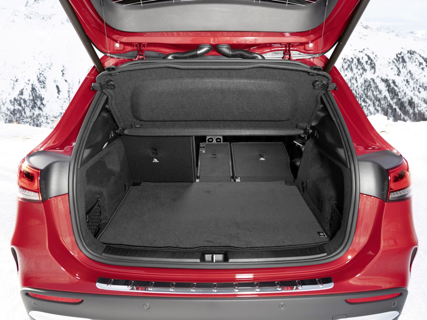 Mercedes-Amg Gla photo 31