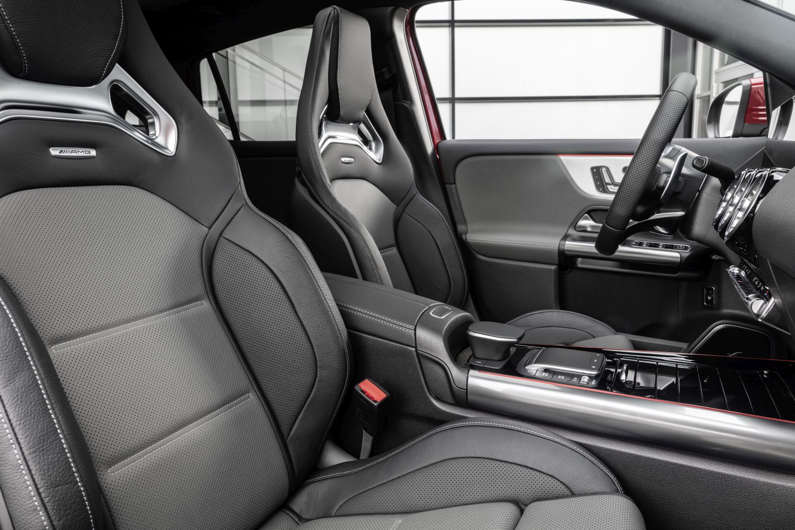 Mercedes-Amg Gla photo 23