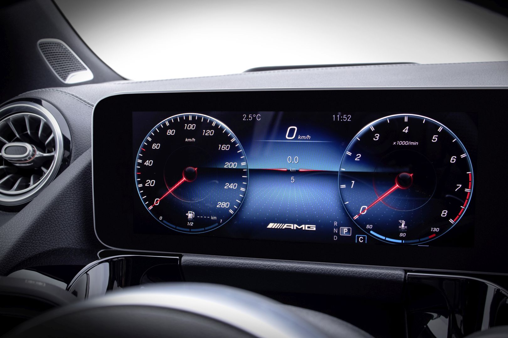 Mercedes-Amg Gla photo 27