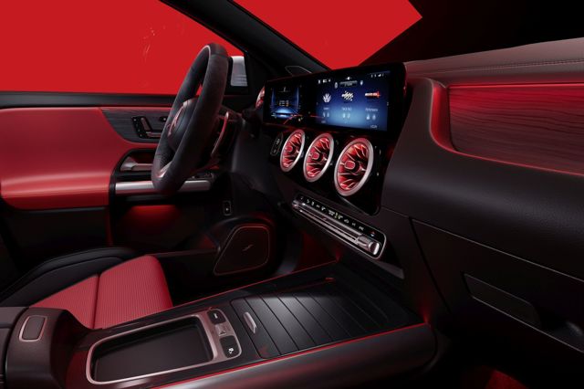 Mercedes-Amg Gla photo 8