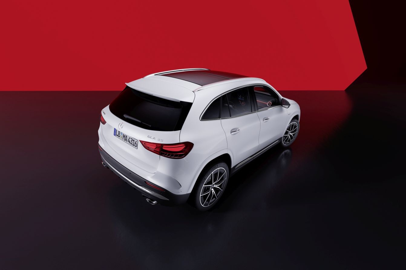 Mercedes-Amg Gla photo 6