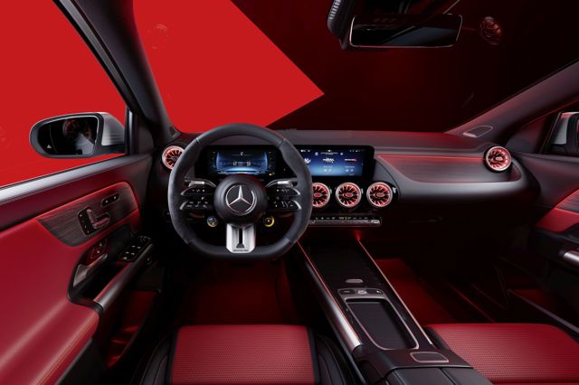 Mercedes-Amg Gla photo 11