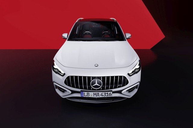 Mercedes-Amg Gla photo 3