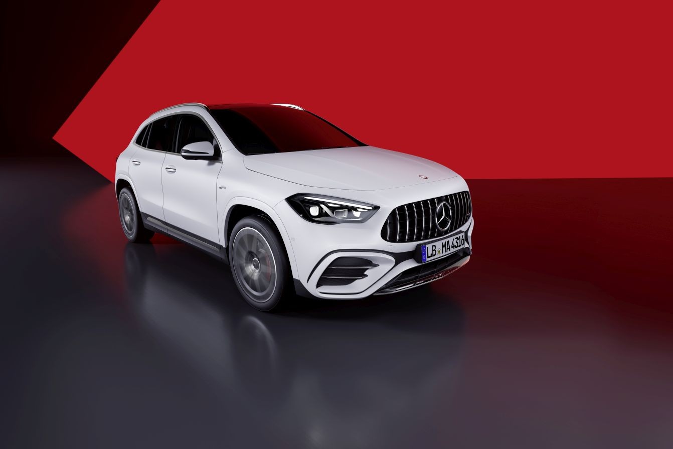 Mercedes-Amg Gla photo 4