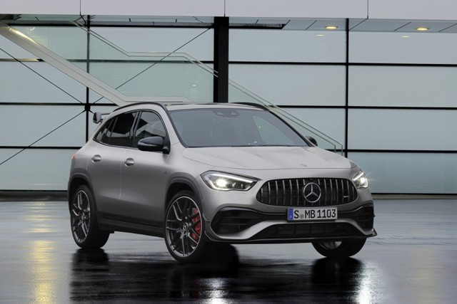Mercedes-Amg Gla photo 5