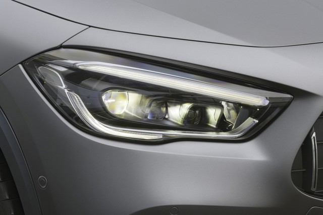 Mercedes-Amg Gla photo 13
