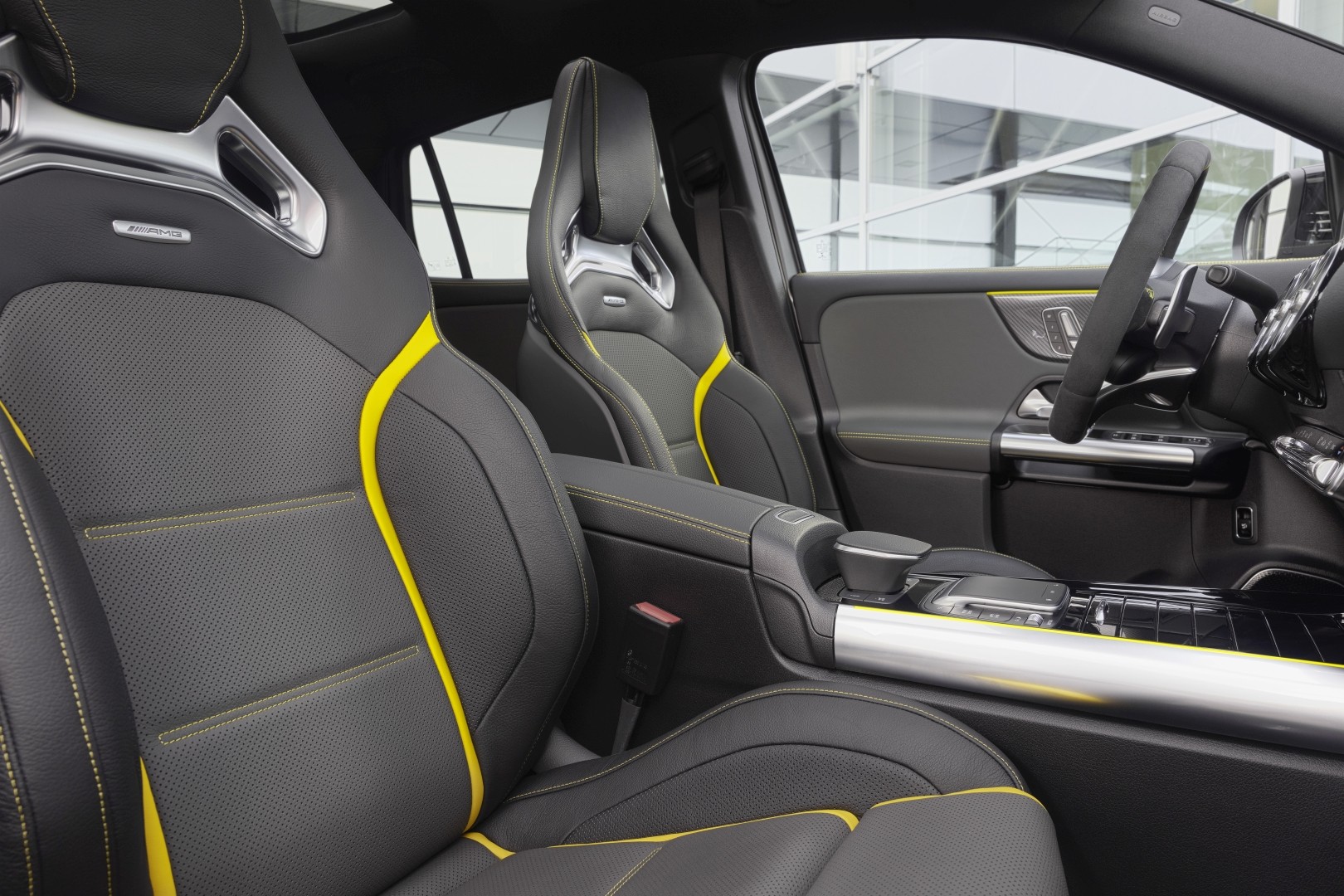 Mercedes-Amg Gla photo 20