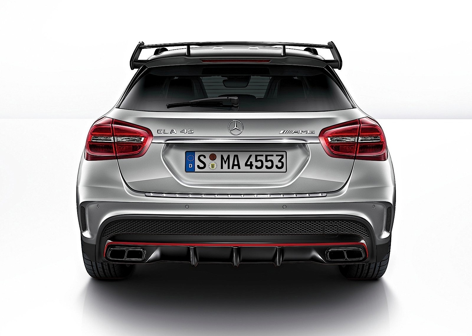Mercedes-Amg Gla photo 13