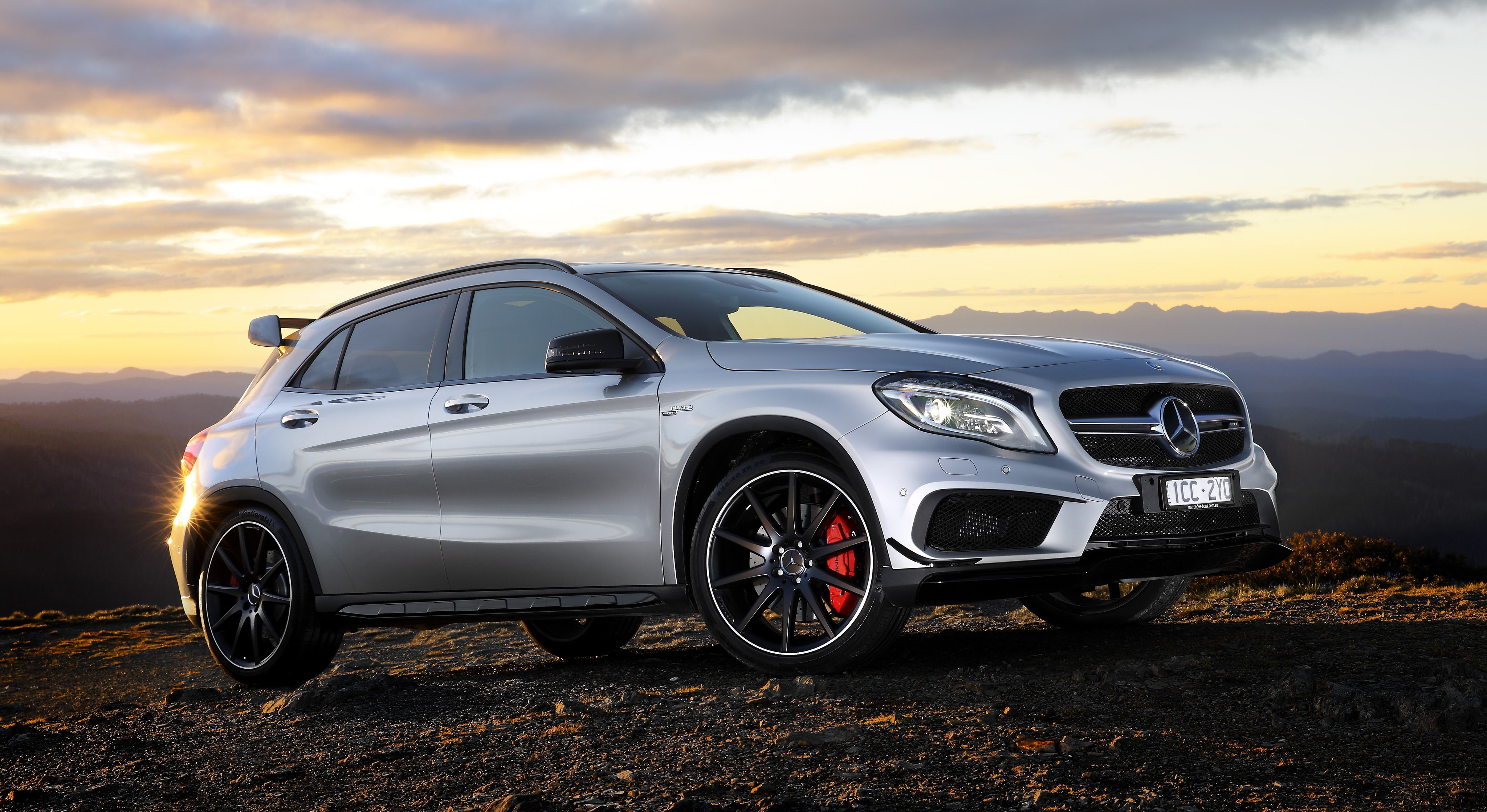 Mercedes-Amg Gla photo 15
