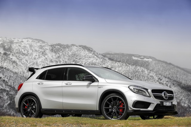 Mercedes-Amg Gla photo 19