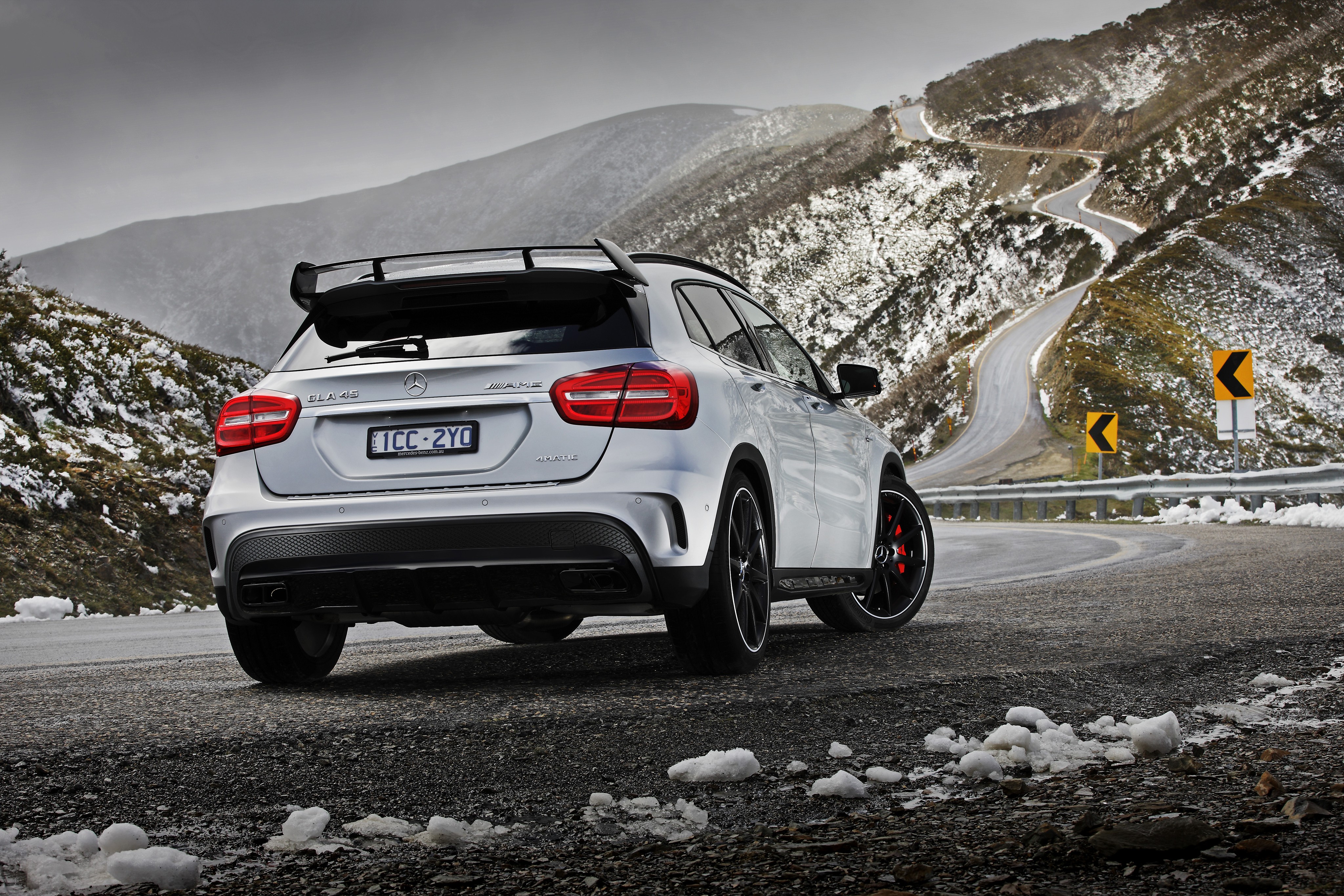 Mercedes-Amg Gla photo 21