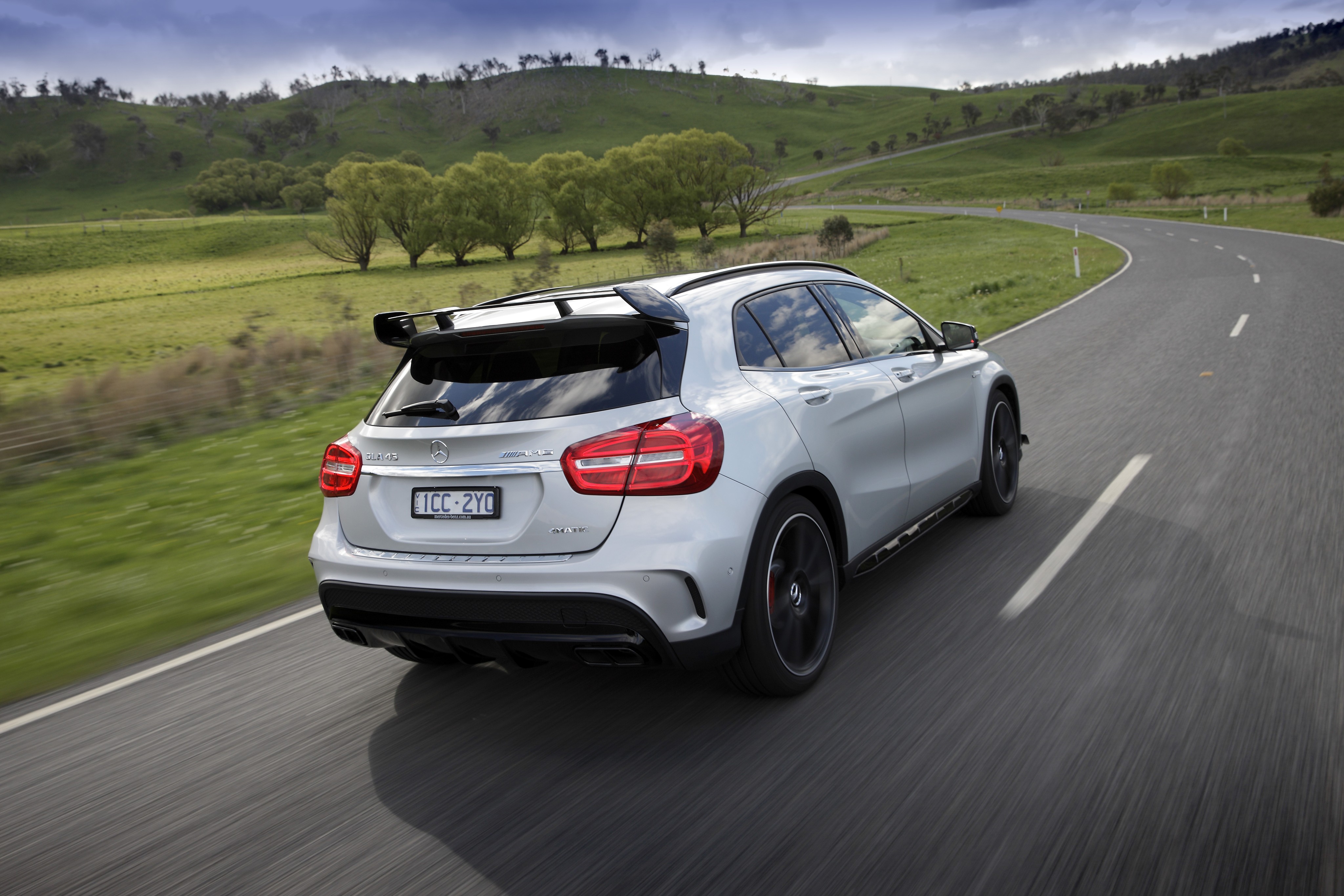 Mercedes-Amg Gla photo 24