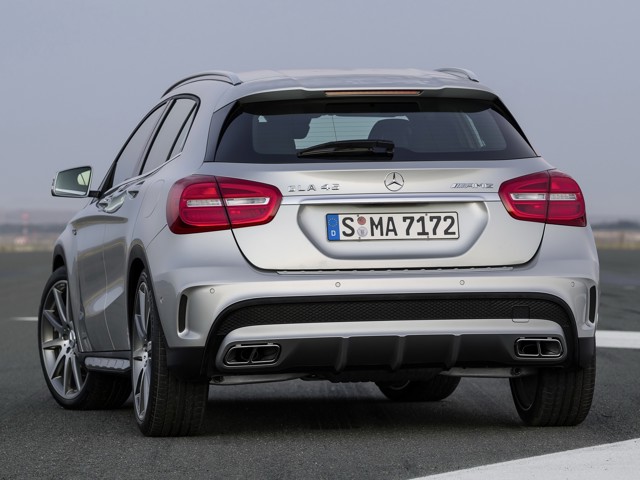 Mercedes-Amg Gla photo 34