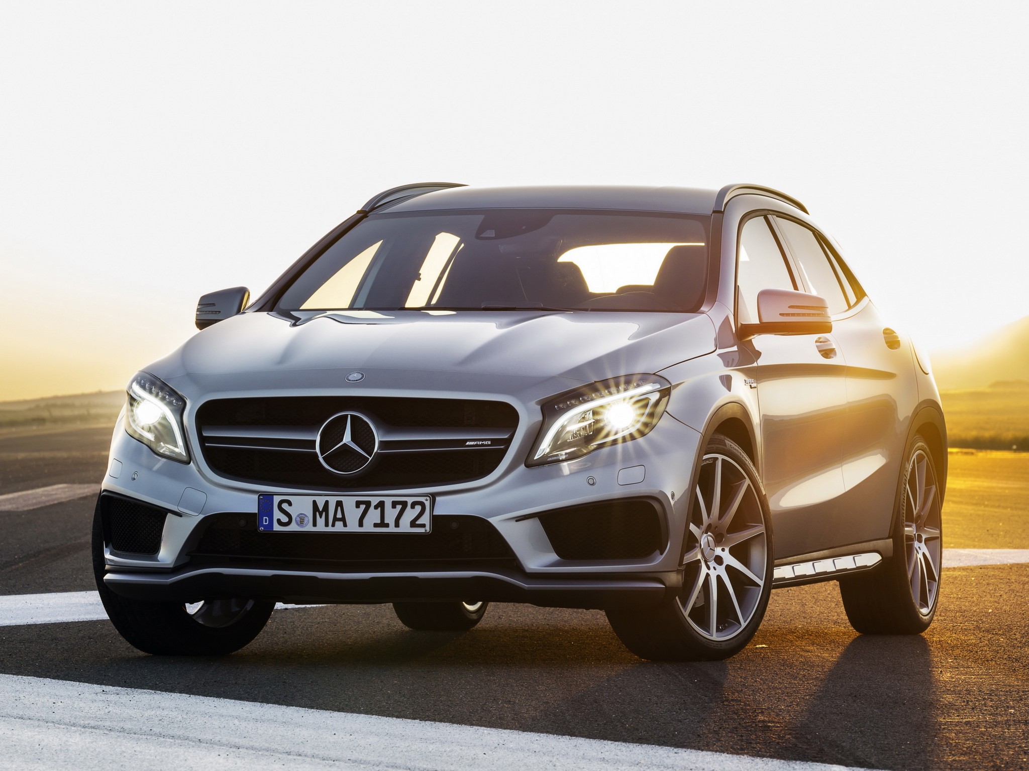 Mercedes-Amg Gla photo 41