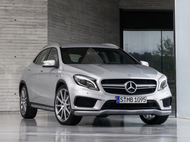 Mercedes-Amg Gla photo 42