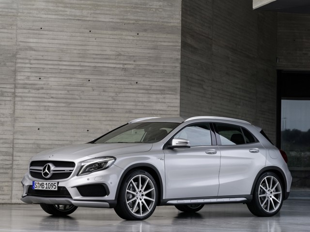Mercedes-Amg Gla photo 43