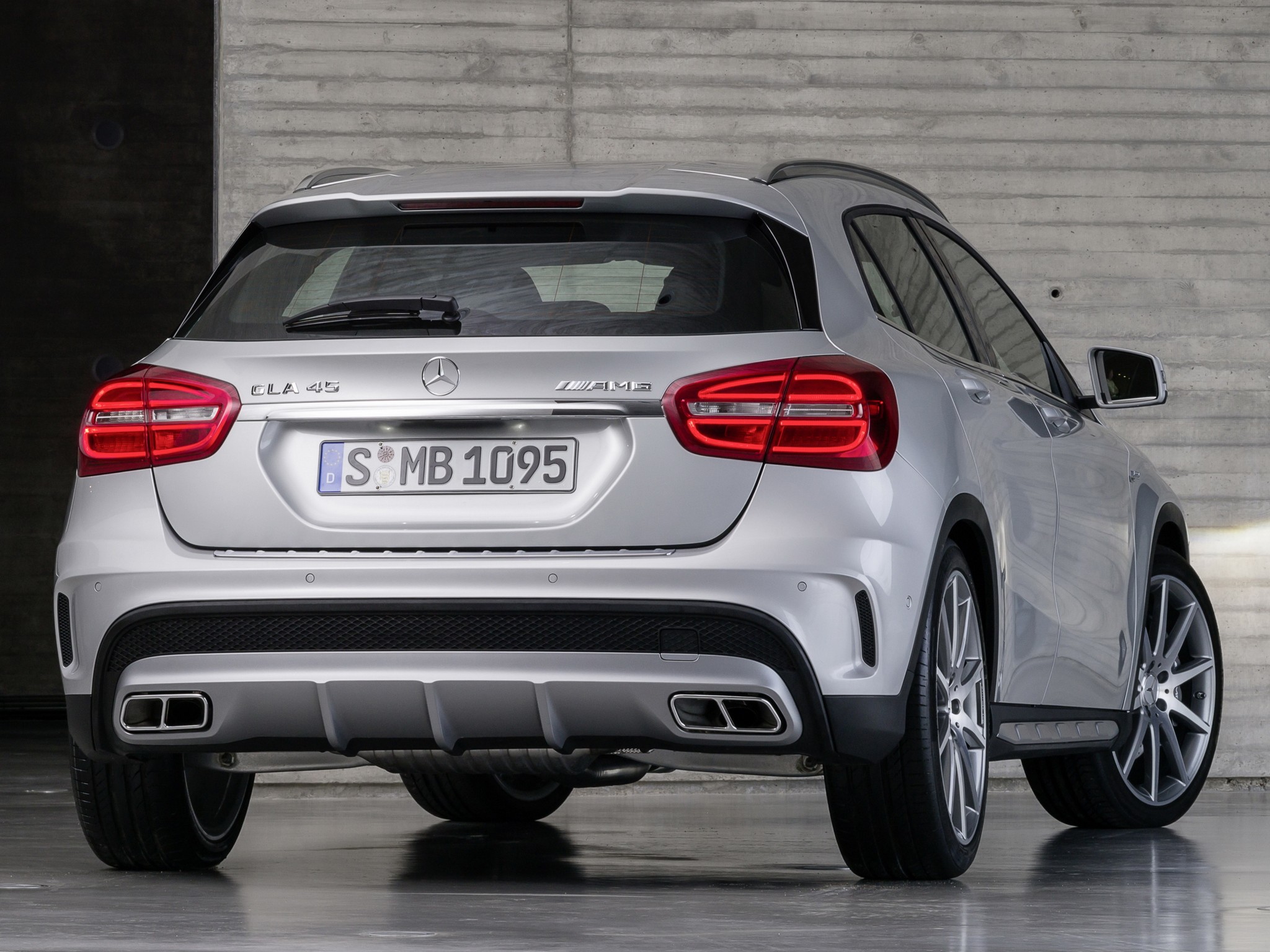 Mercedes-Amg Gla photo 46