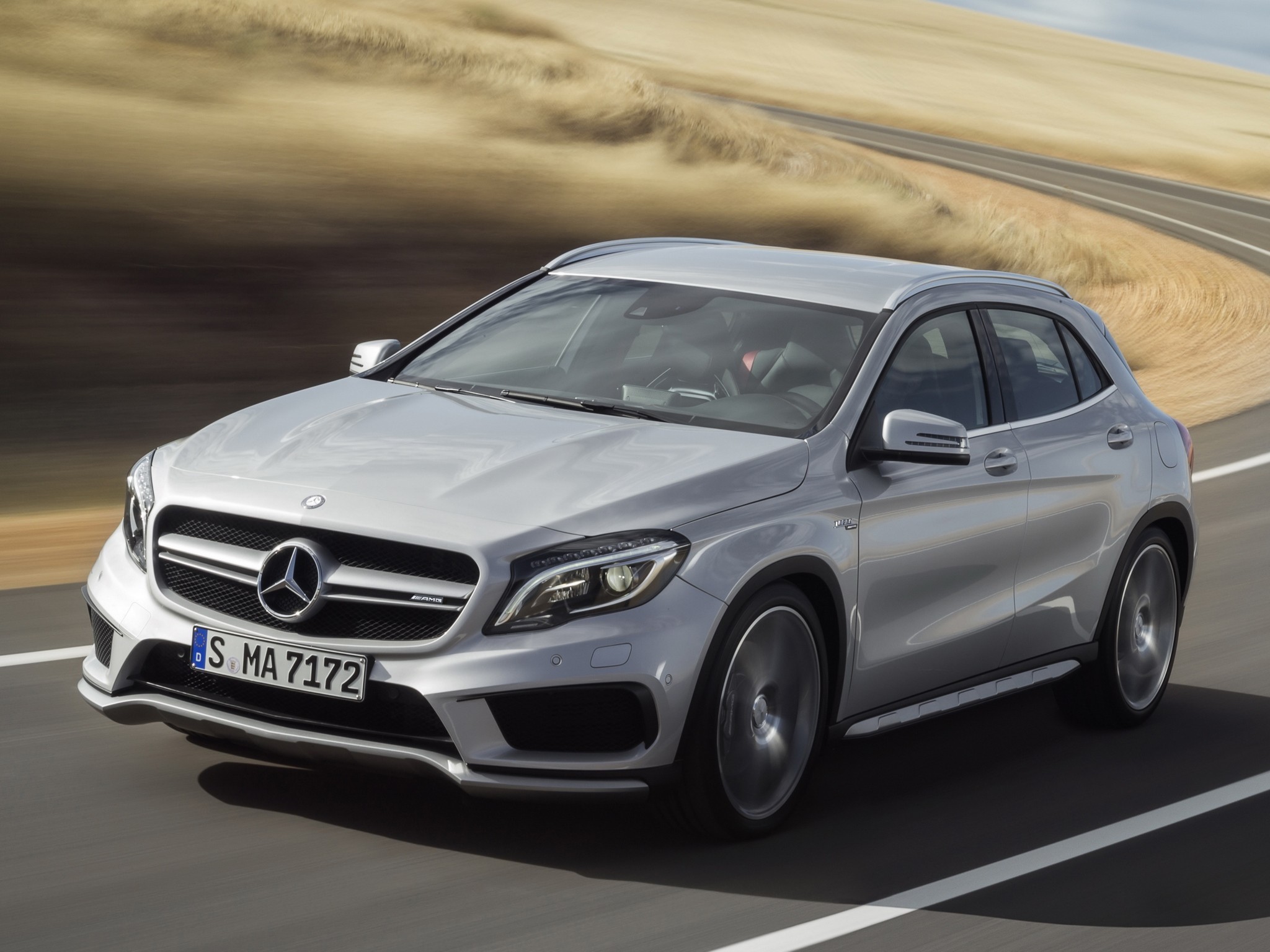 Mercedes-Amg Gla photo 48