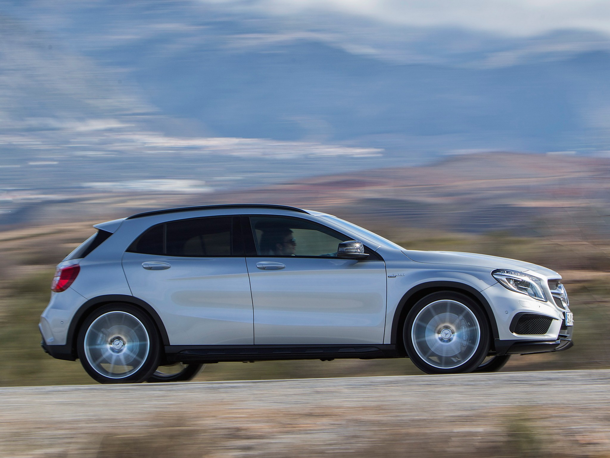 Mercedes-Amg Gla photo 52