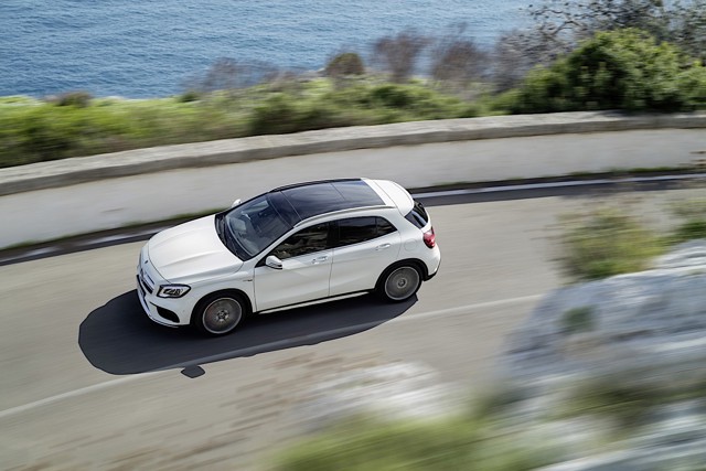 Mercedes-Amg Gla photo 7