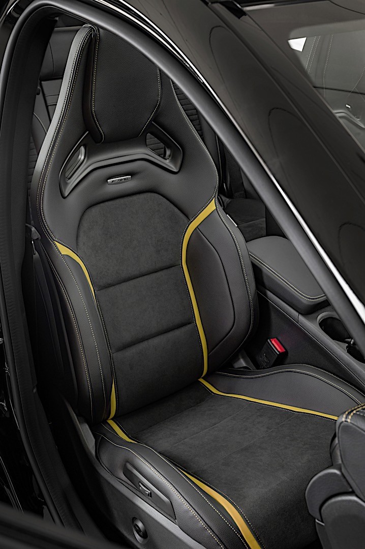 Mercedes-Amg Gla photo 36