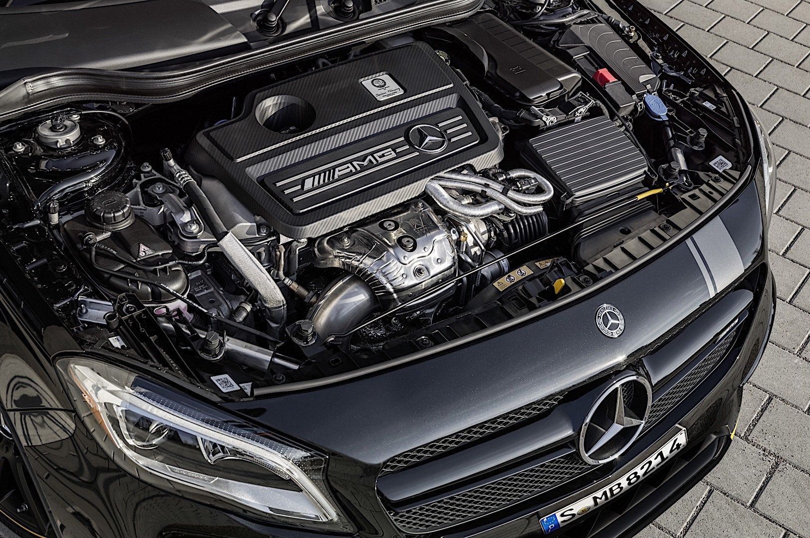 Mercedes-Amg Gla photo 37