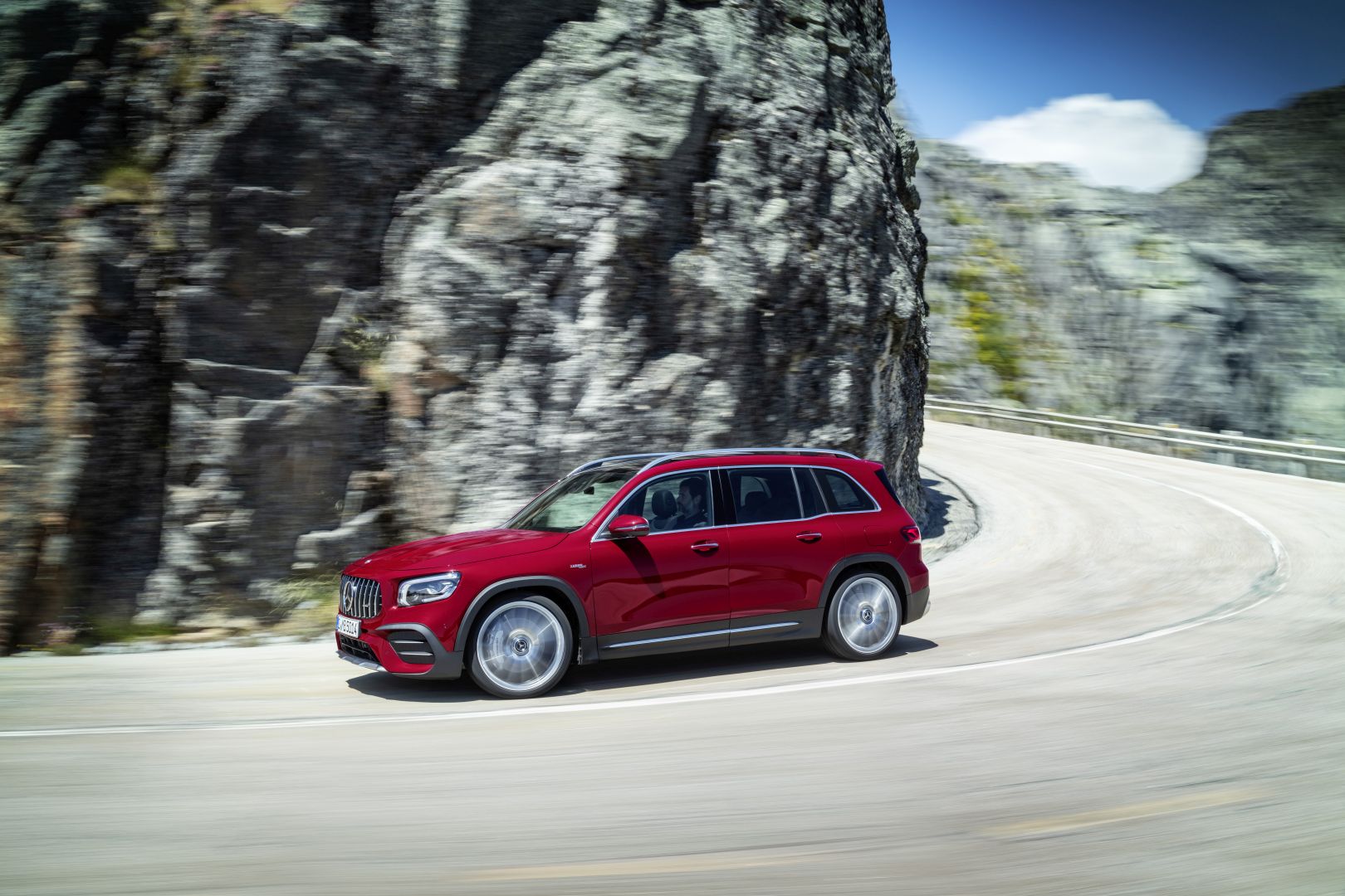 Mercedes-Amg Glb photo 8