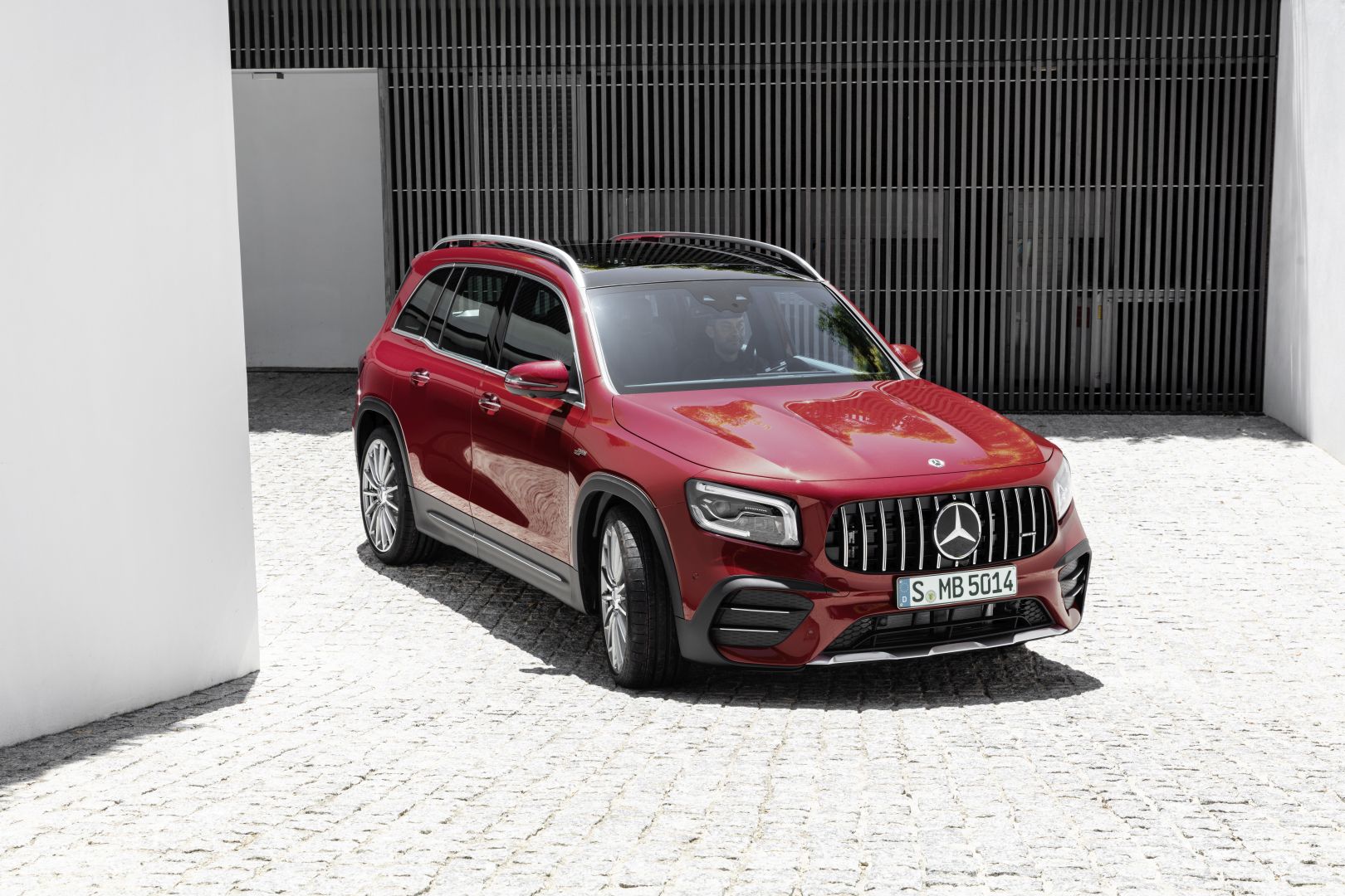 Mercedes-Amg Glb photo 12