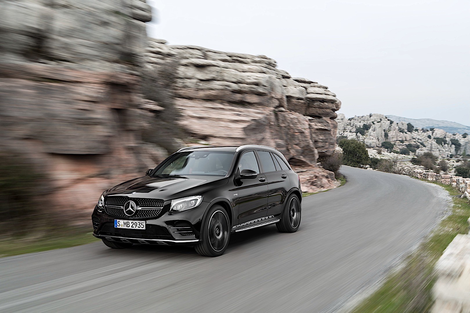 Mercedes-Amg Glc-Class photo 12