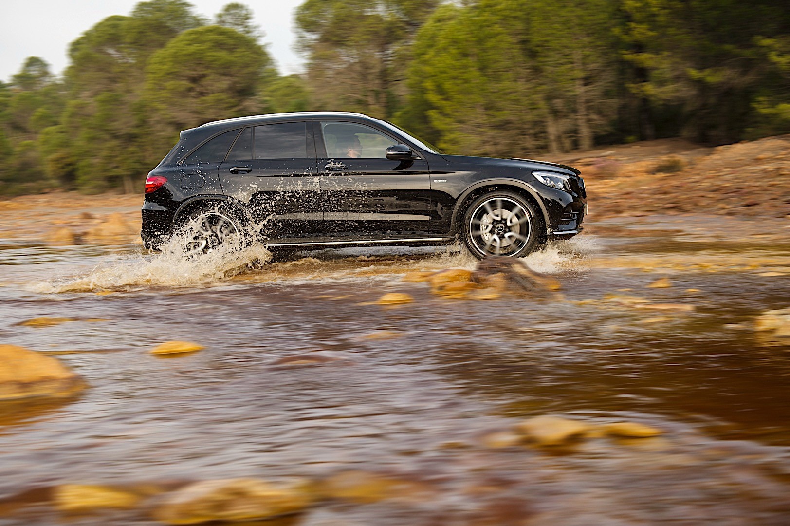 Mercedes-Amg Glc-Class photo 19