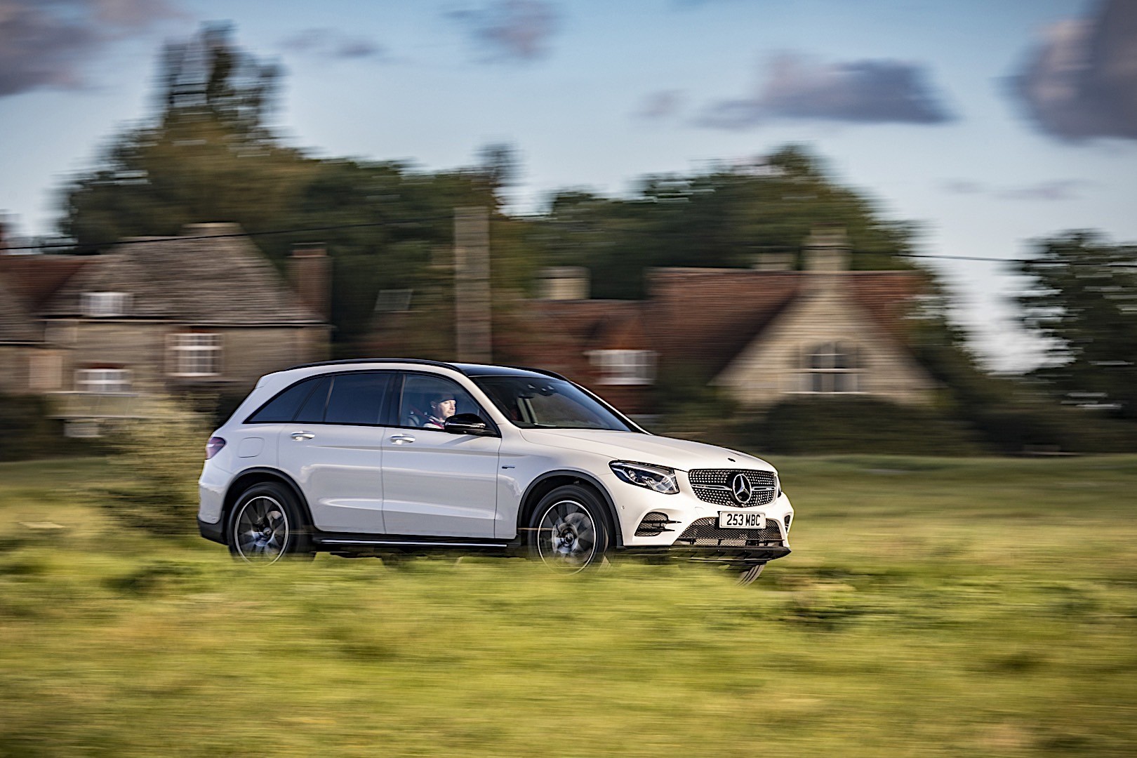 Mercedes-Amg Glc-Class photo 32
