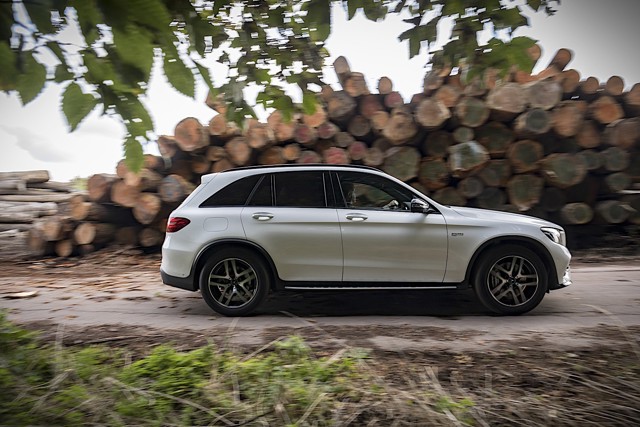 Mercedes-Amg Glc-Class photo 34