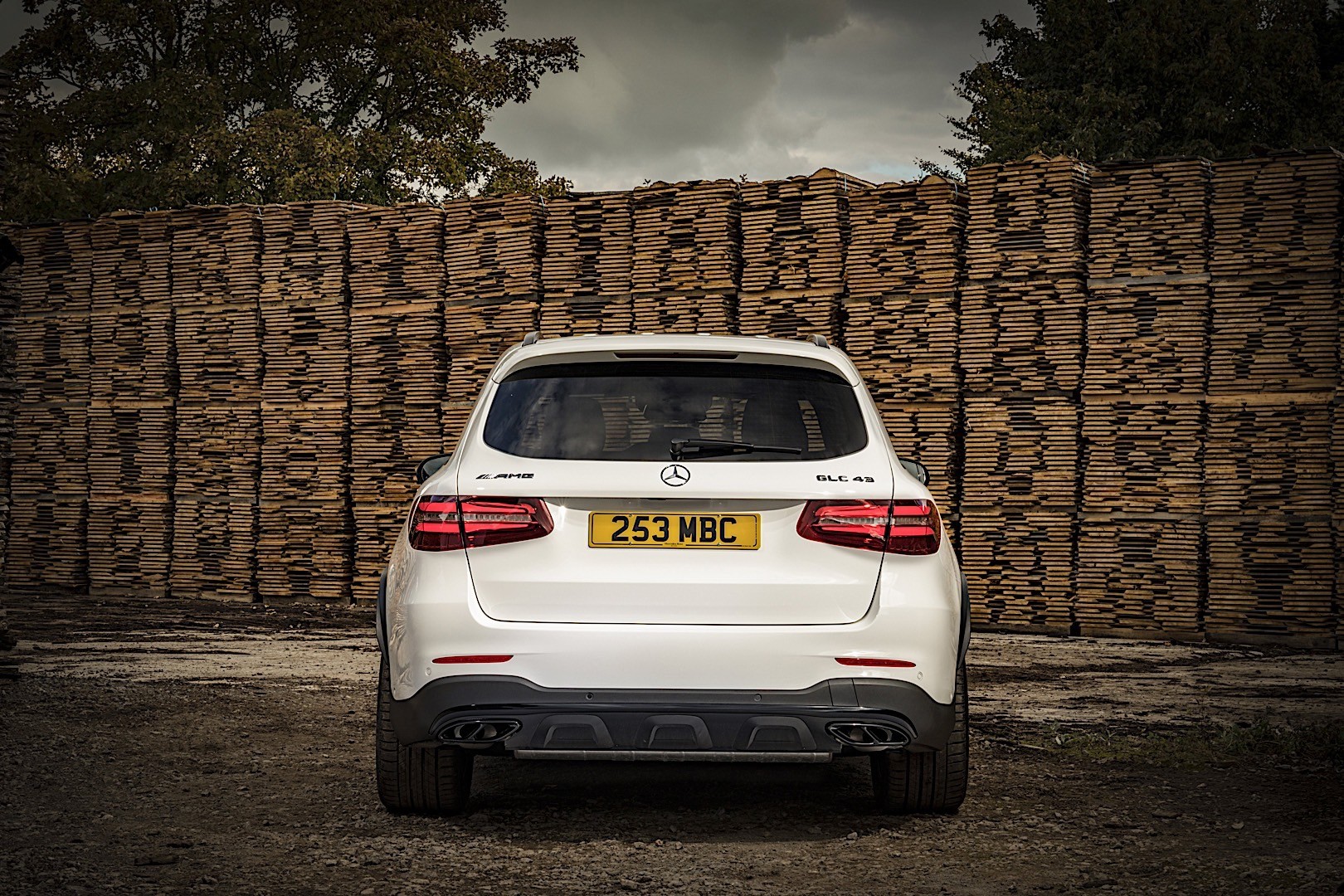 Mercedes-Amg Glc-Class photo 38