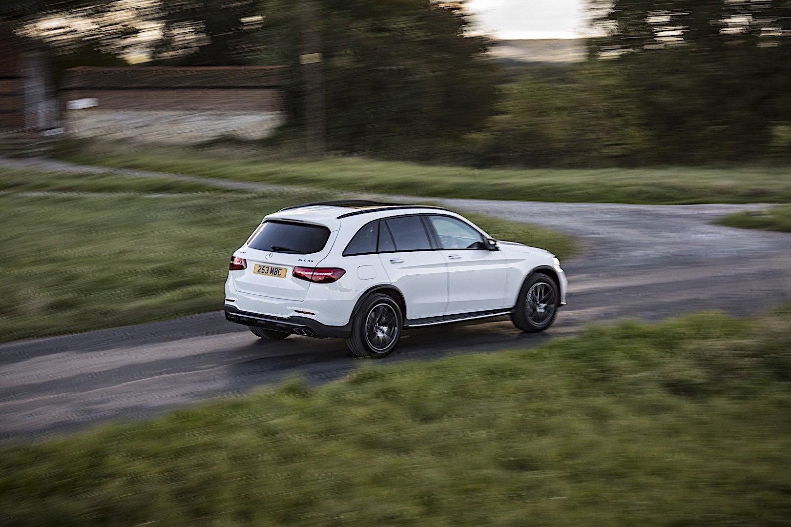 Mercedes-Amg Glc-Class photo 39