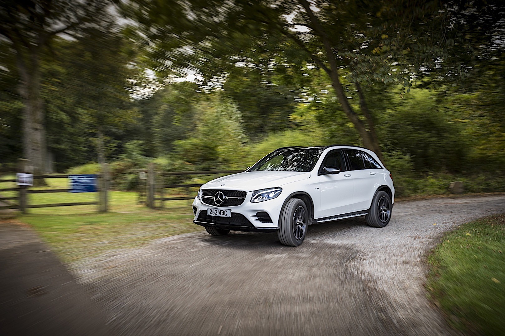 Mercedes-Amg Glc-Class photo 43