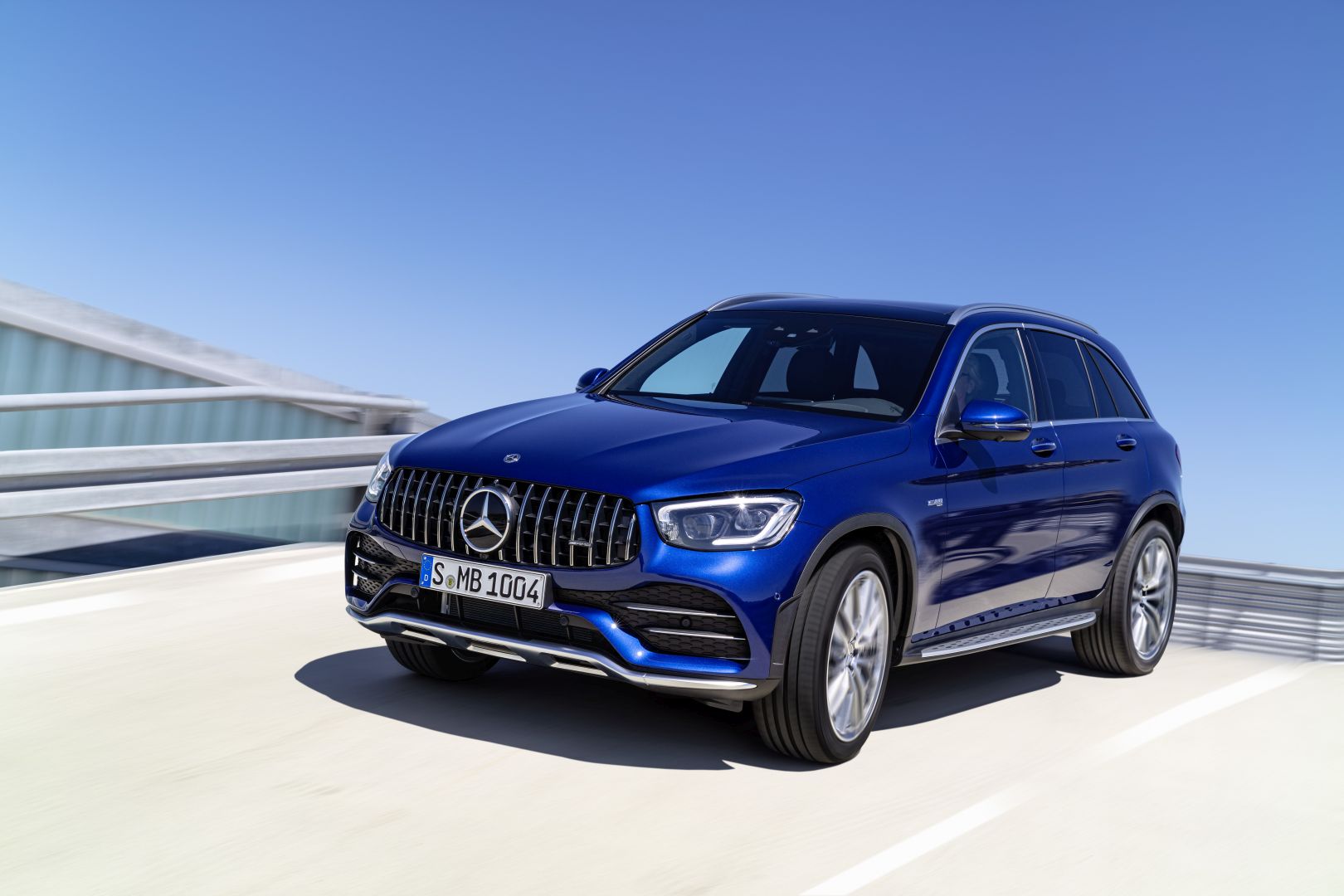 Mercedes-Amg Glc-Class photo 5