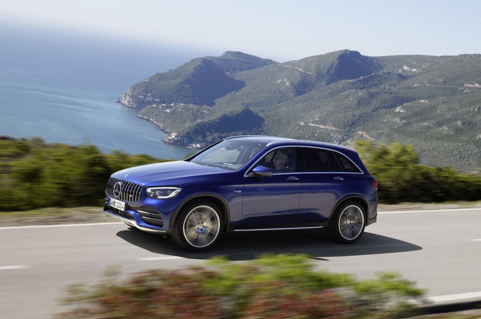 Mercedes-Amg Glc-Class photo 3