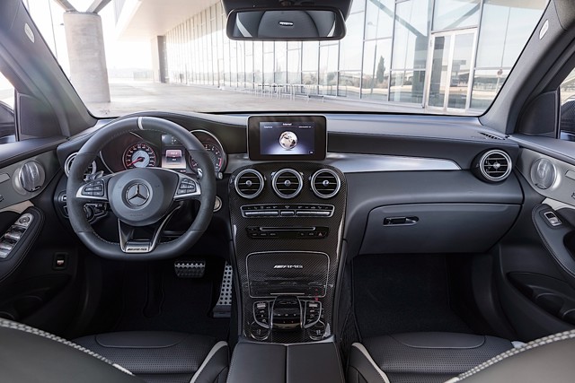 Mercedes-Amg Glc-Class photo 22