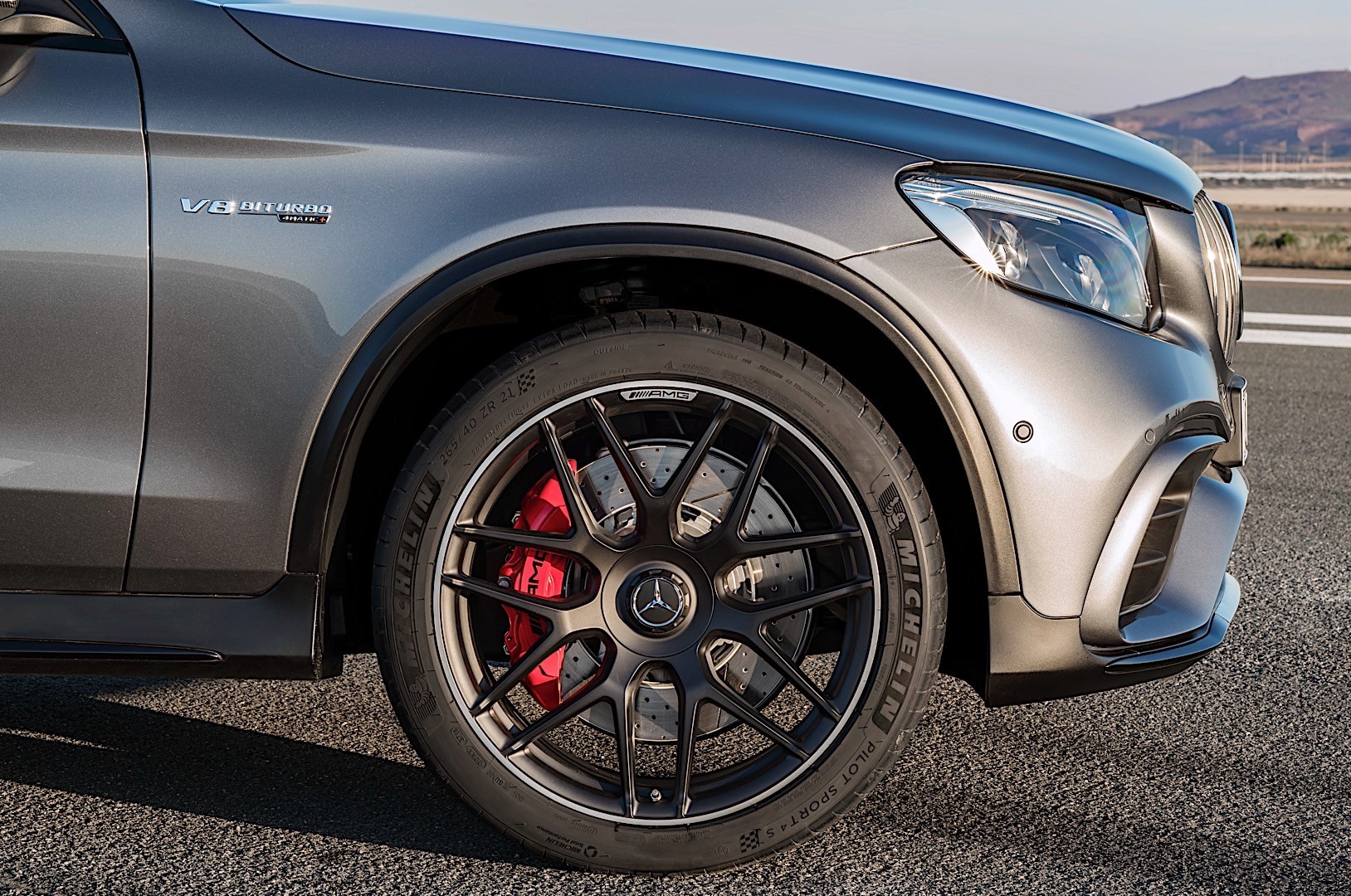 Mercedes-Amg Glc-Class photo 12