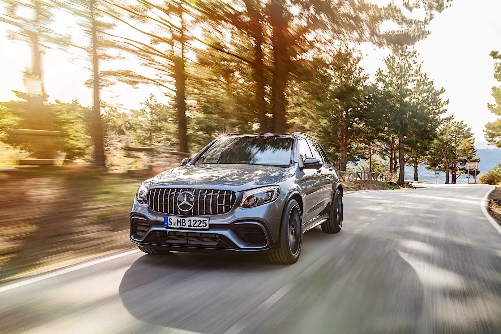 Mercedes-Amg Glc-Class photo 13
