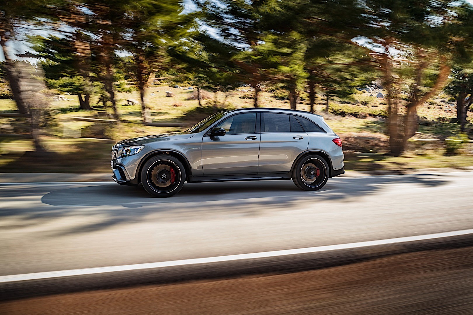 Mercedes-Amg Glc-Class photo 18