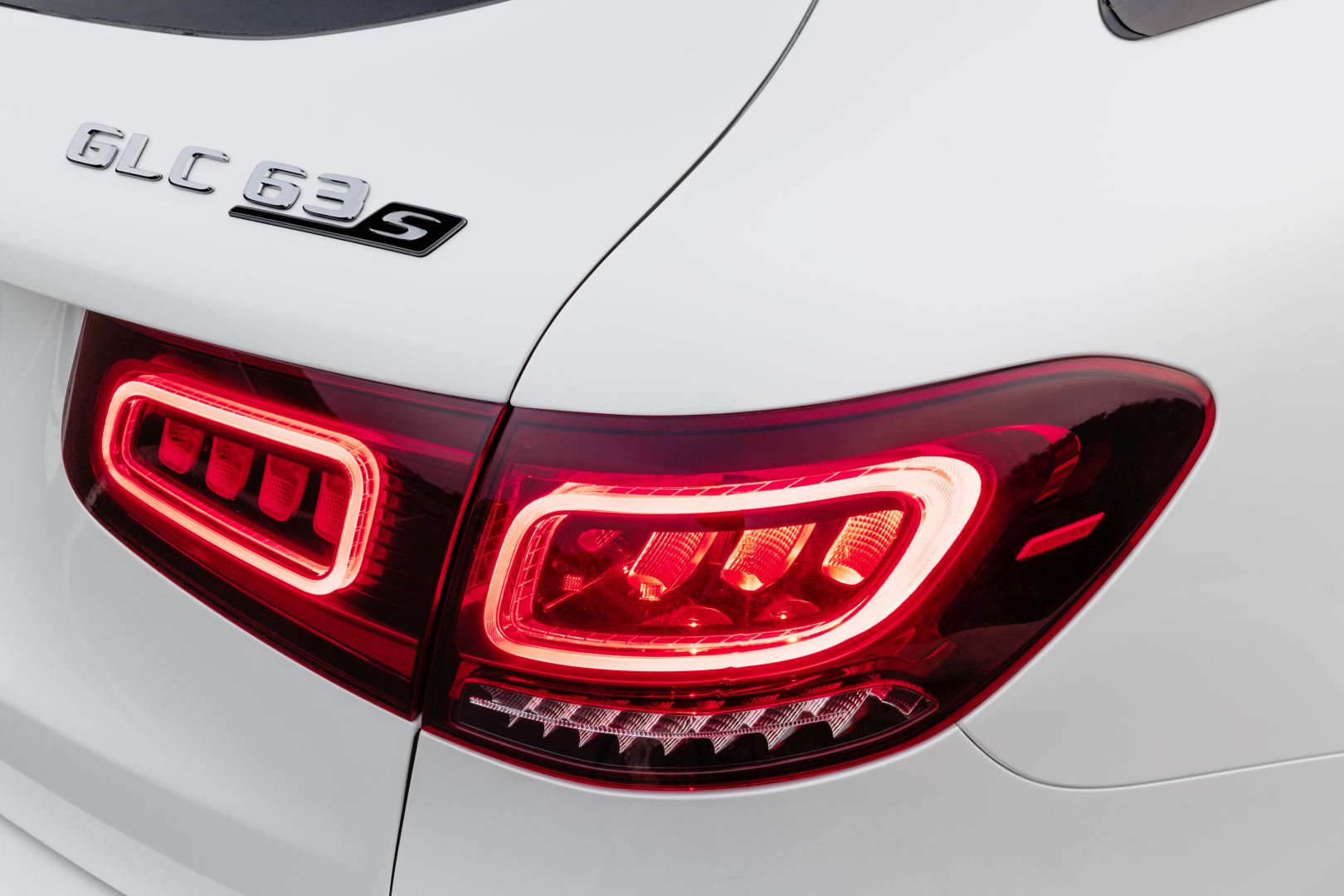 Mercedes-Amg Glc-Class photo 14