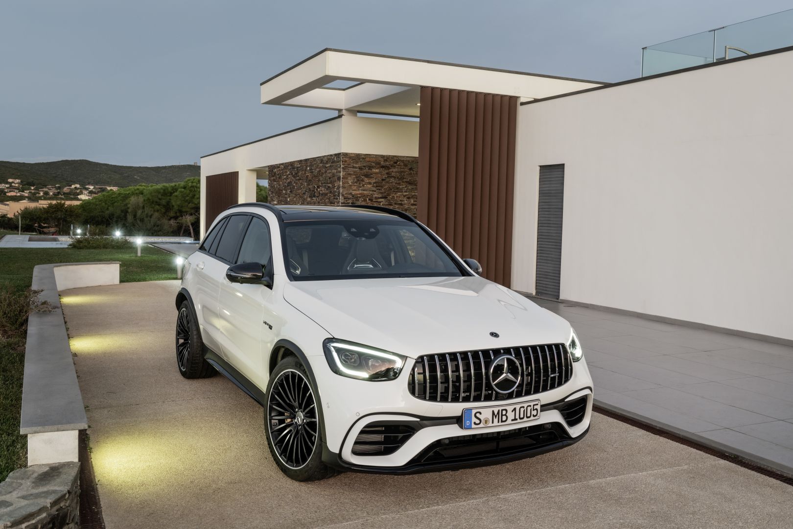 Mercedes-Amg Glc-Class photo 20